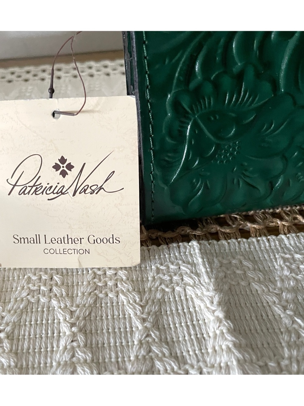 Patricia Nash Emerald Green Embossed Leather Wallet - Picture 8 of 13